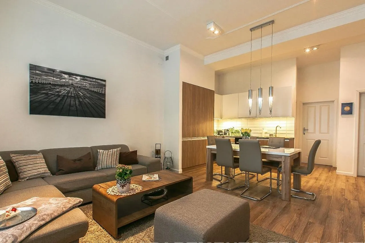 Apartamenty4You - Apartamenty Atlantic Сопот 0*,  Польша